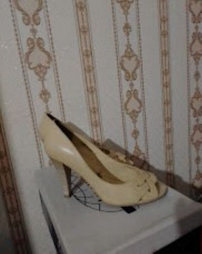 Продам туфли женские на высоком каблуке, цвет бежевый. Павлодар