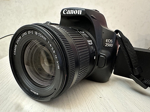 СРОЧНО! Полупрофессиональный Canon EOS 250D+фирменная сумка Алматы