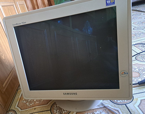 Продам Б/У рабочий монитор Samsung Алматы