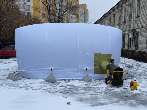 Бескаркасная палатка 5×3×2, 5 м для ремонта и отогрева техники Астана