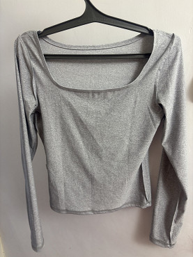 Модные и красивые кофты, джинсы , юбки! Алматы