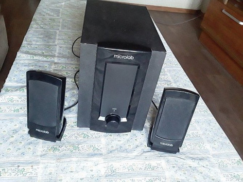 Продам MICROLAB M-310 сабвуфер с усилителем и двумя колонками. Выходная мощность 30 в. В отличном Усть-Каменогорск