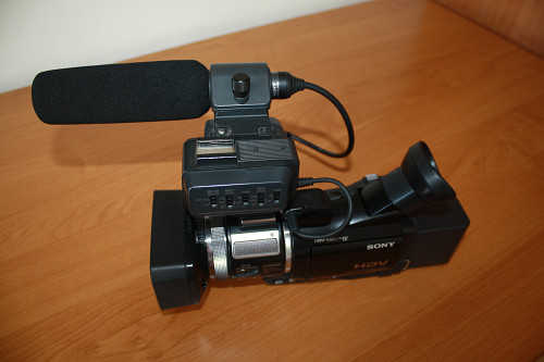 Продаётся видеокамера SONI HDV . Тараз