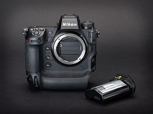 Nikon Z9 Mirrorless Digital Camera (Body)WhatsApp: +1 (425) 477-8665 Алтай